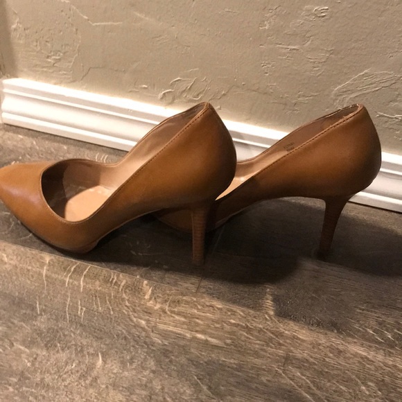 Natural leather heels - Picture 2 of 4